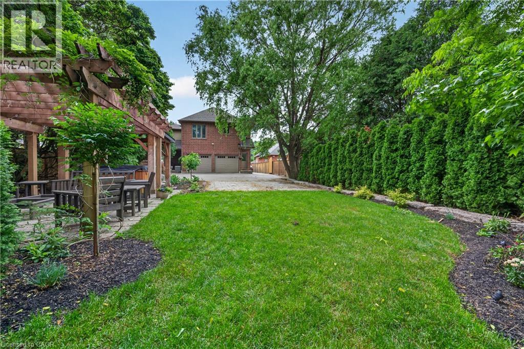 116 Livingston Avenue, Grimsby, Ontario  L3M 1L6 - Photo 2 - 40841143