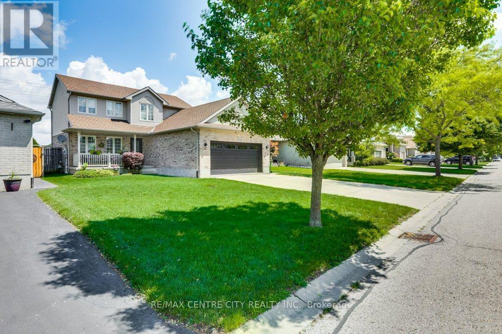 45 Riverbank Drive, St. Thomas, Ontario  N5P 4M8 - Photo 2 - X13482528
