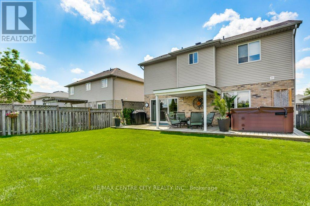 45 Riverbank Drive, St. Thomas, Ontario  N5P 4M8 - Photo 38 - X13482528