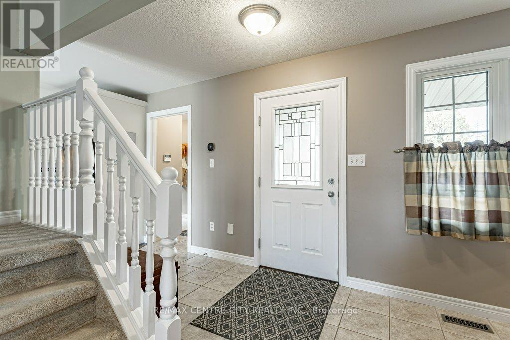 45 Riverbank Drive, St. Thomas, Ontario  N5P 4M8 - Photo 7 - X13482528