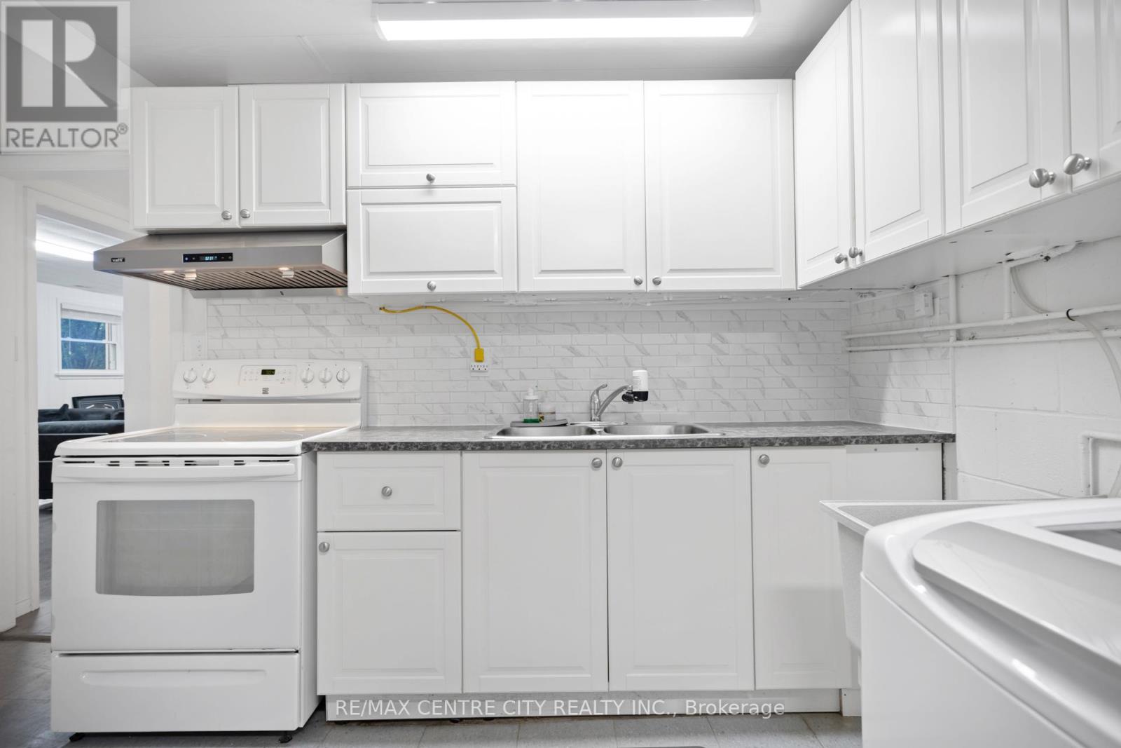 46 Brentwood Crescent, London North, Ontario  N6G 1X2 - Photo 26 - X13482584