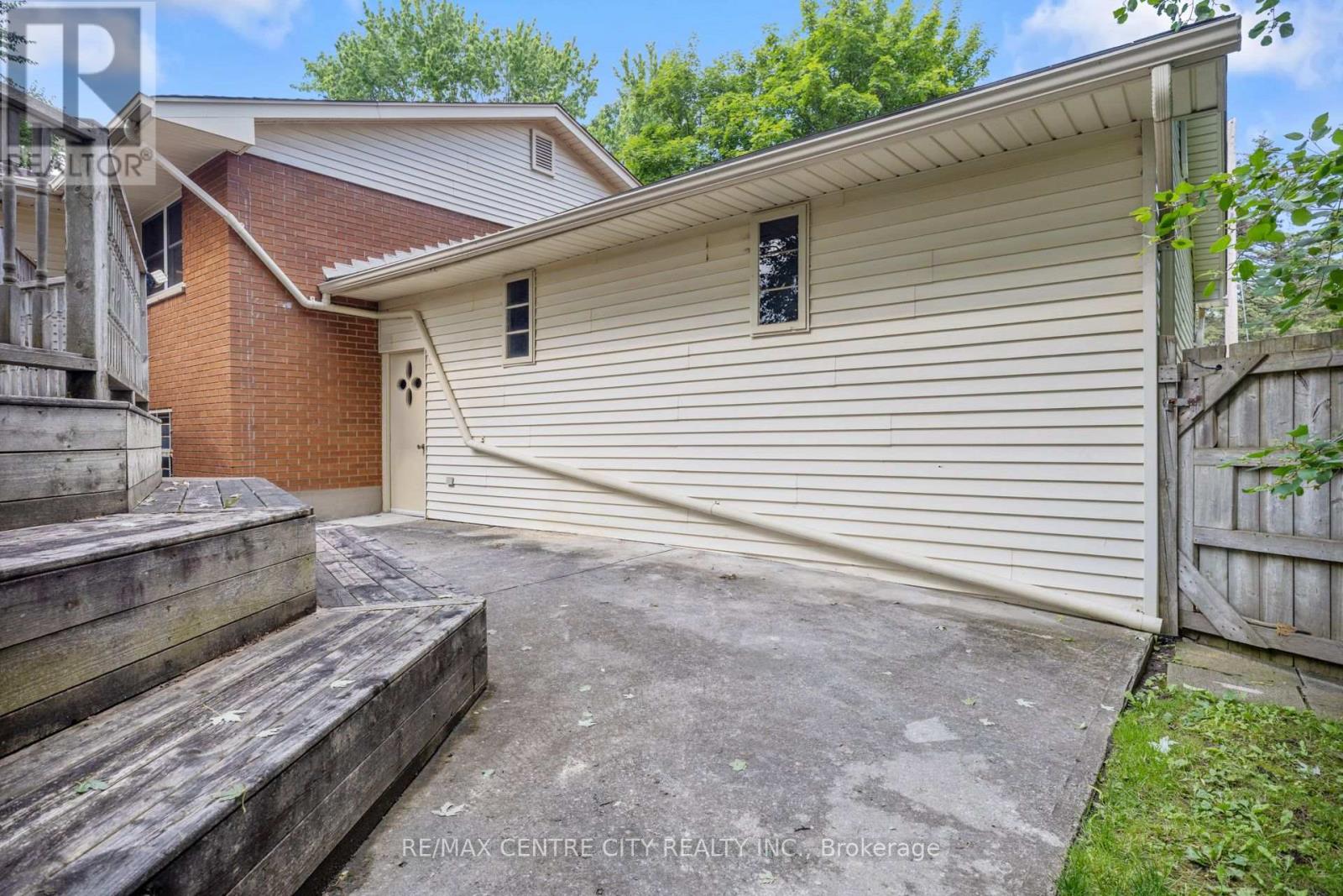 46 Brentwood Crescent, London North, Ontario  N6G 1X2 - Photo 39 - X13482584