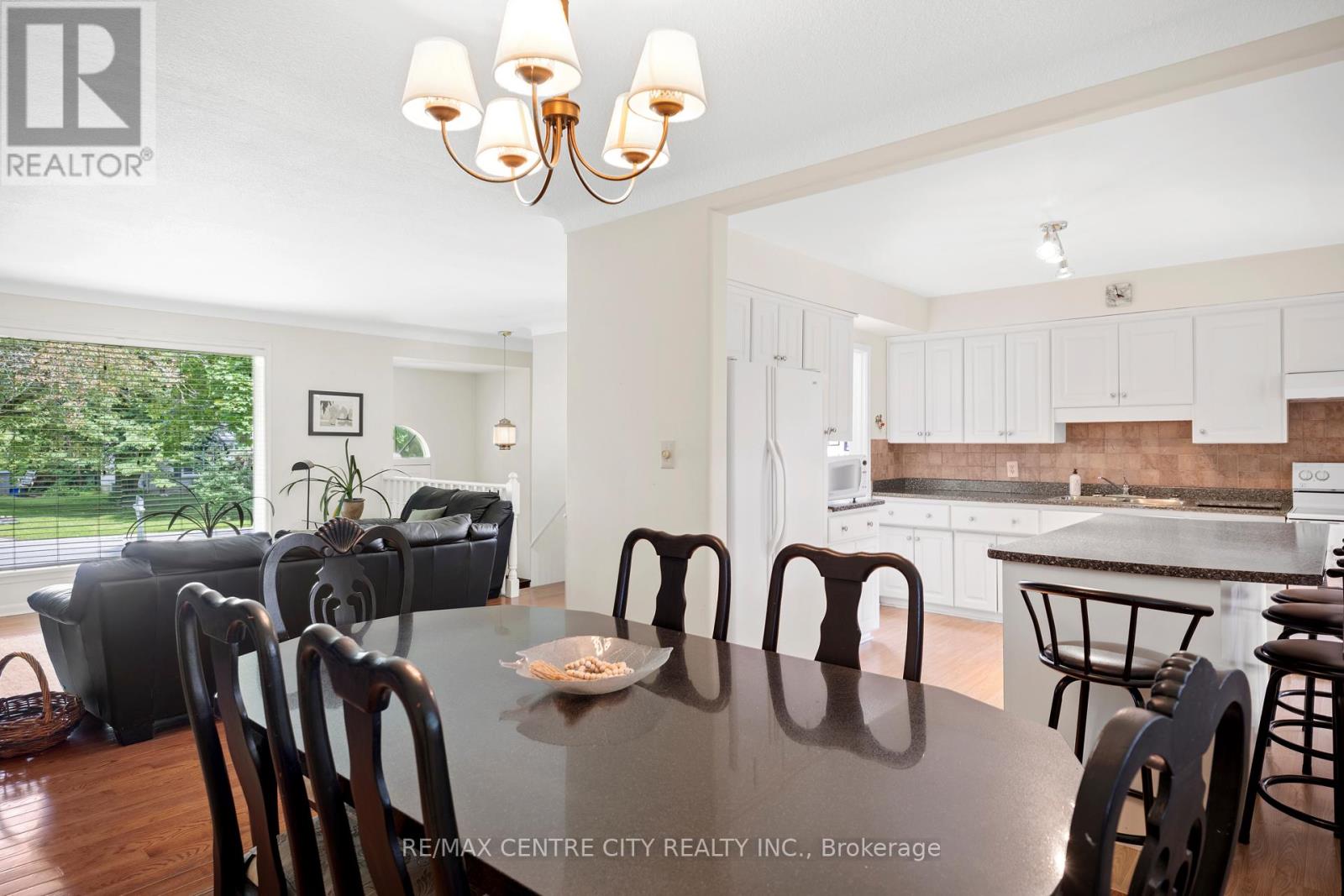 46 Brentwood Crescent, London North, Ontario  N6G 1X2 - Photo 8 - X13482584