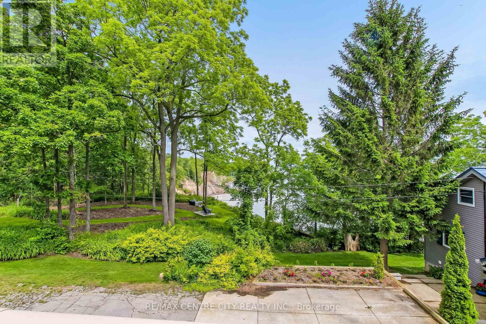 136 Brayside Street, Central Elgin, Ontario  N5L 1A2 - Photo 30 - X13482614
