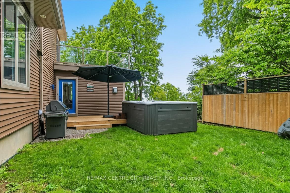 136 Brayside Street, Central Elgin, Ontario  N5L 1A2 - Photo 39 - X13482614