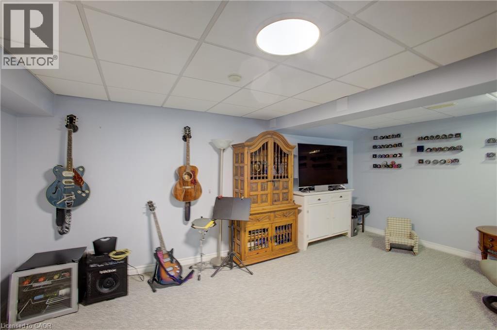 439 Woodrow Drive, Waterloo, Ontario  N2T 2V6 - Photo 31 - 40842553