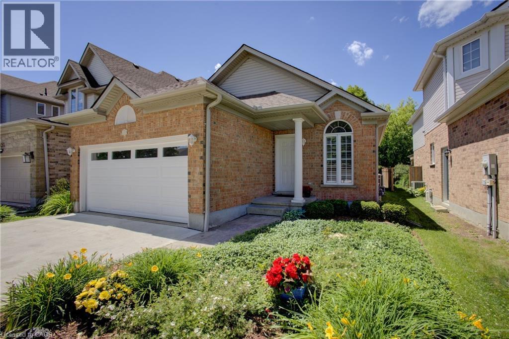 439 Woodrow Drive, Waterloo, Ontario  N2T 2V6 - Photo 4 - 40842553
