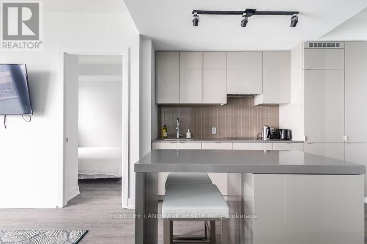 5401 - 7 Grenville Street, Toronto, Ontario  M4Y 0E9 - Photo 2 - C13482580