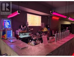 172 OSSINGTON AVENUE, Toronto, Ontario