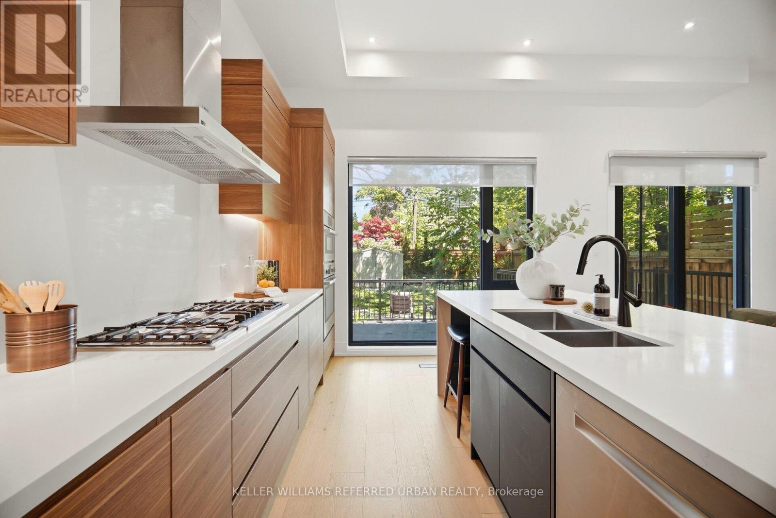 56 Elma Street, Toronto, Ontario  M8V 1X8 - Photo 11 - W13430536
