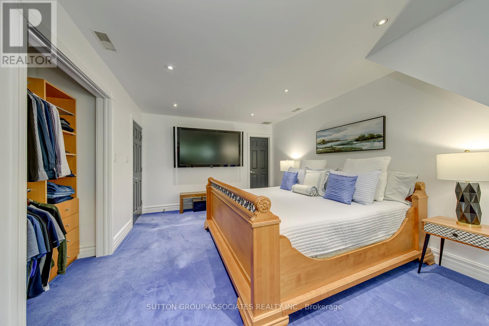 18 Martin Grove Road, Toronto, Ontario  M9B 4J9 - Photo 25 - W13460792