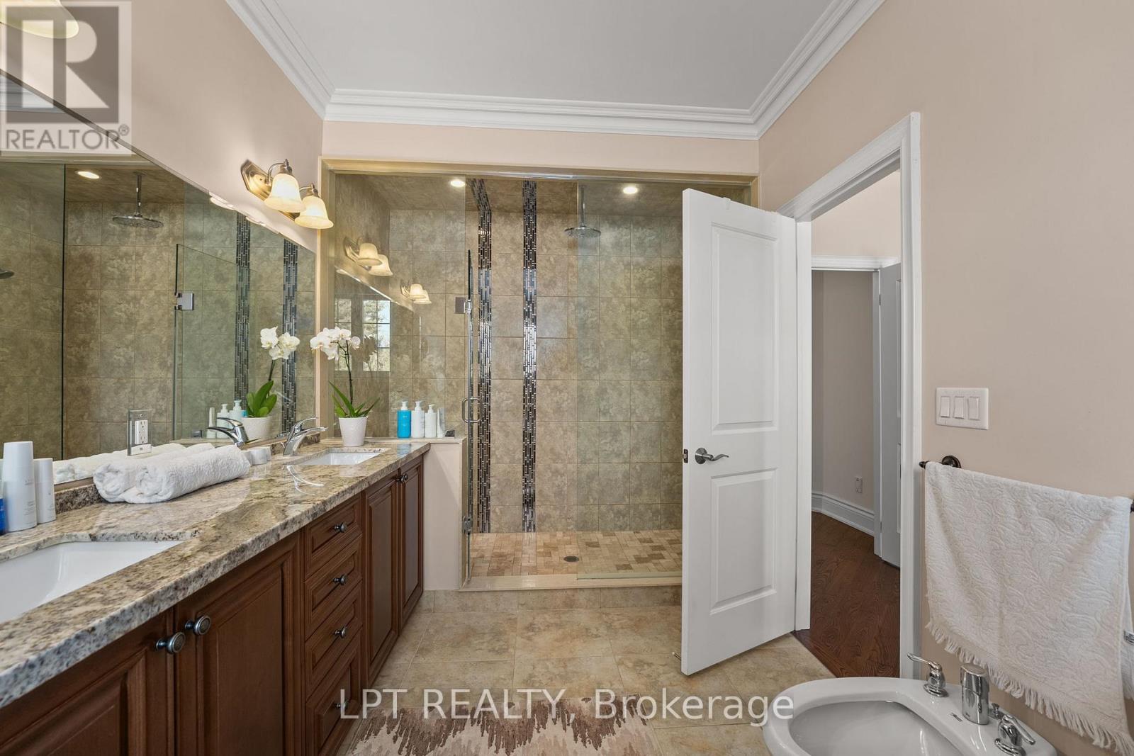 18 Wolford Court, Georgina, Ontario  L4P 0B1 - Photo 23 - N13482506