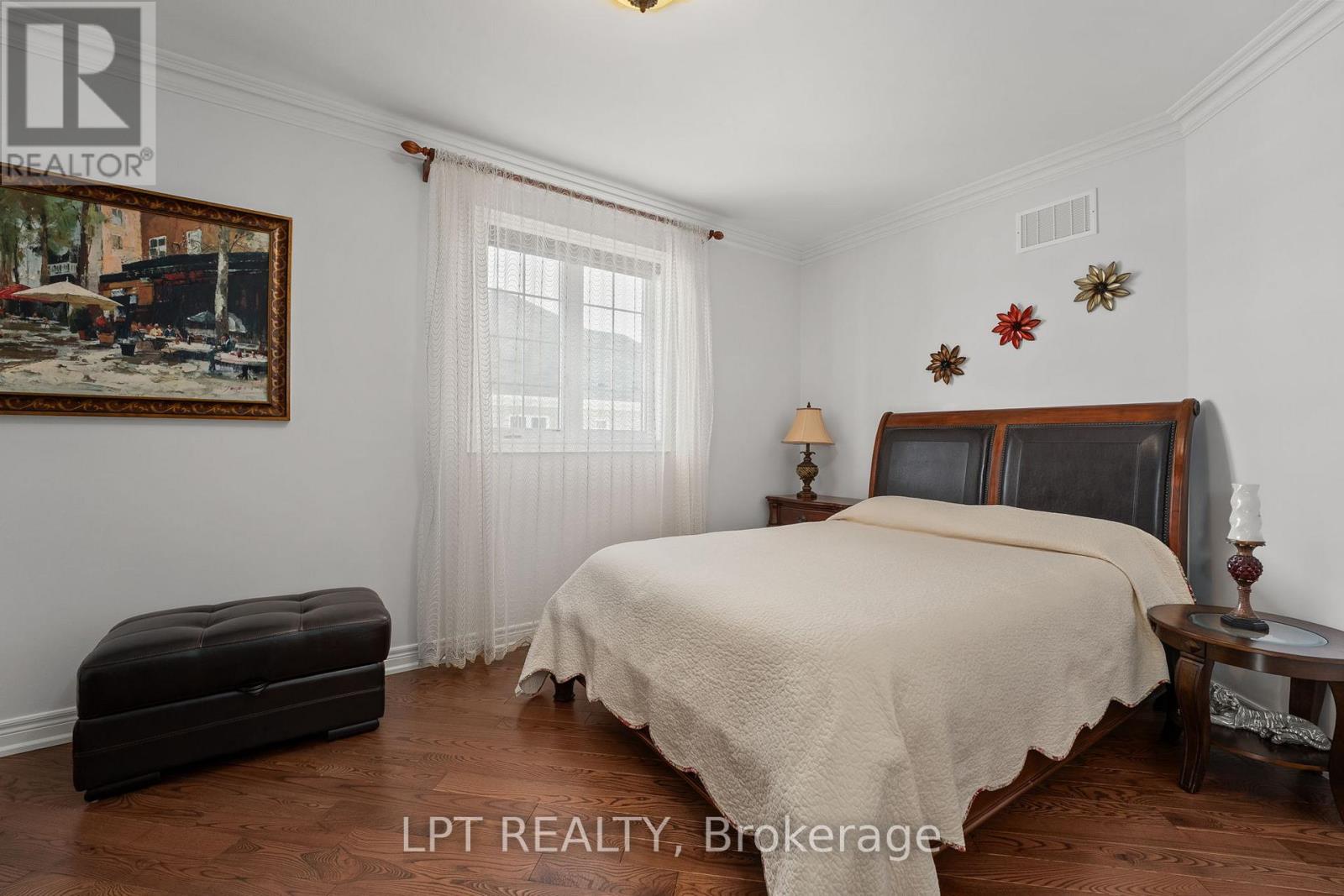18 Wolford Court, Georgina, Ontario  L4P 0B1 - Photo 24 - N13482506
