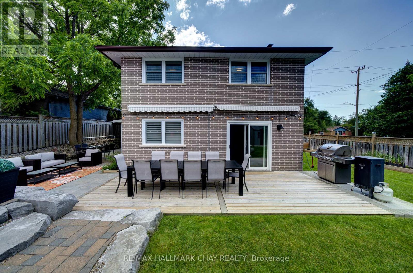 247 St. Vincent Street, Barrie (Wellington), Ontario L4M 3Z7 - Photo 25 - S13482526
