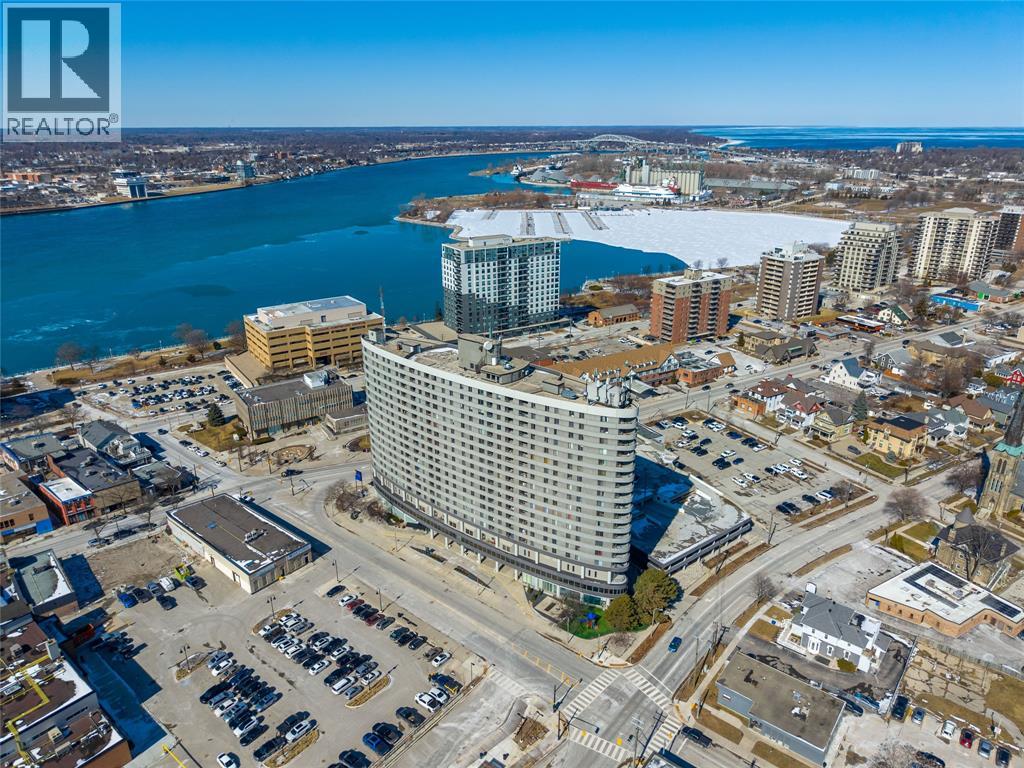 160 George Street, Sarnia, Ontario  N7T 7V3 - Photo 1 - 26015009