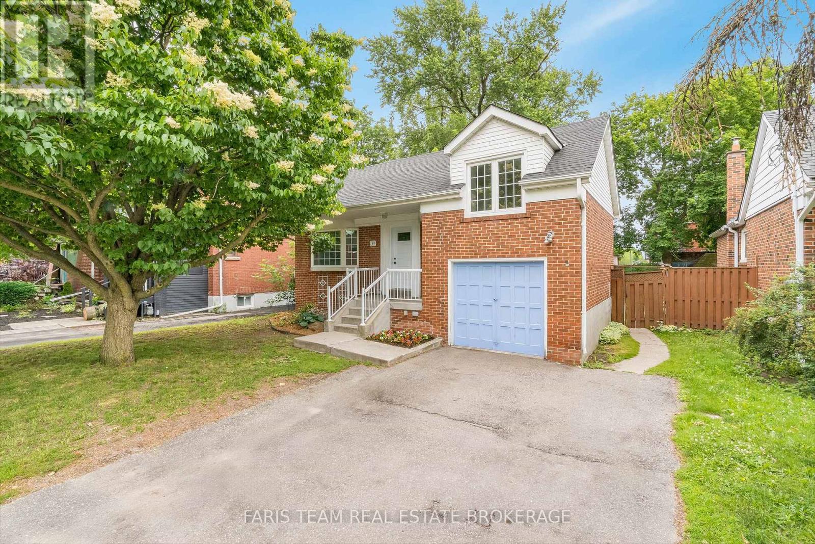 149 JOHN STREET, Toronto, Ontario