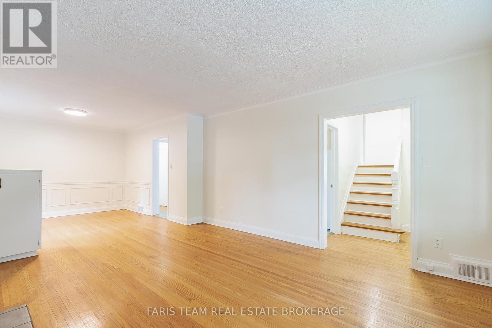 149 John Street, Toronto, Ontario  M9N 1J9 - Photo 12 - W13482544