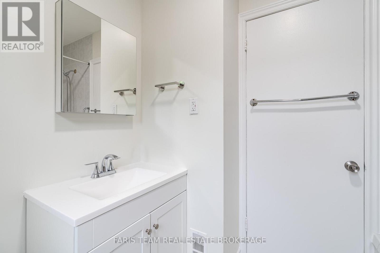 149 John Street, Toronto, Ontario  M9N 1J9 - Photo 17 - W13482544