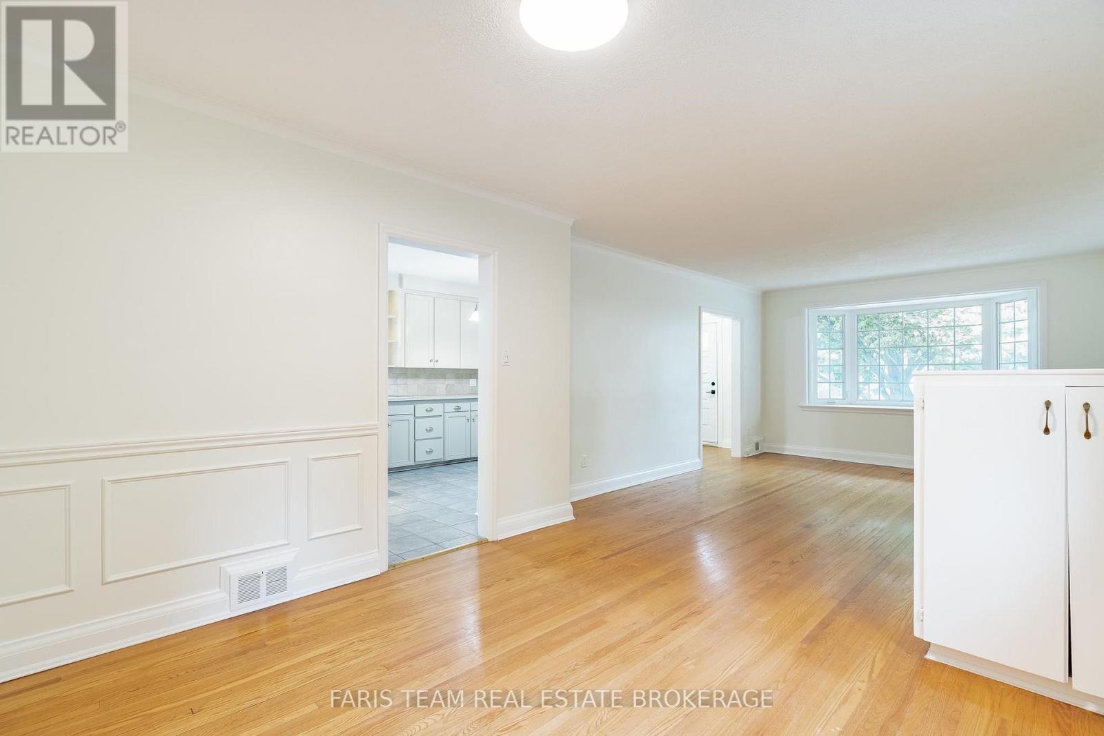 149 John Street, Toronto, Ontario  M9N 1J9 - Photo 9 - W13482544