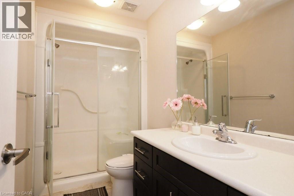 18 Robert Peel Road, Kitchener, Ontario N2H 0B3 - Photo 23 - 40840912