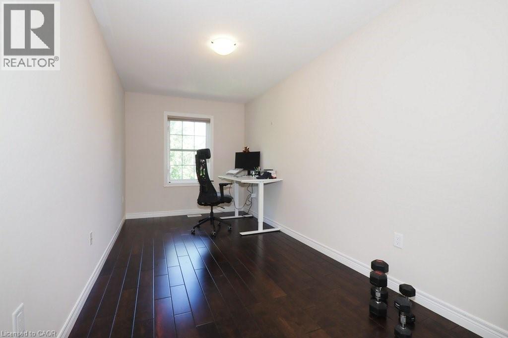 18 Robert Peel Road, Kitchener, Ontario N2H 0B3 - Photo 24 - 40840912