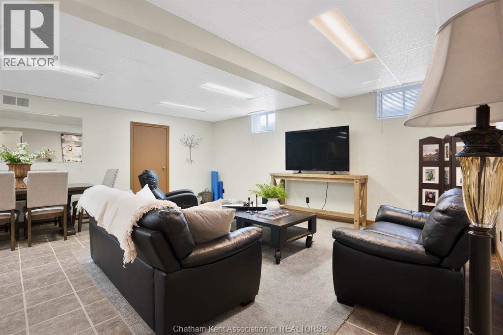 1821 Blackwell Road, Sarnia, Ontario  N7T 7H4 - Photo 39 - 26015010