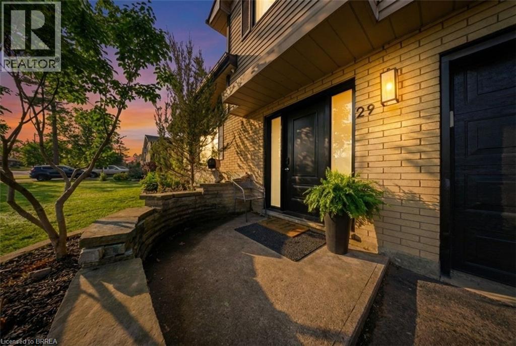 29 Allwood Street, Brantford, Ontario  N3R 2V2 - Photo 2 - 40842346
