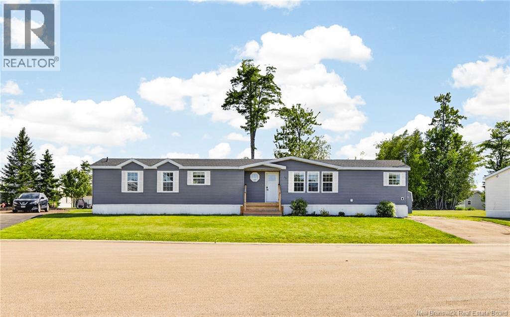 35 Richibuctou, Dieppe, New Brunswick  E1A 7N1 - Photo 2 - NB142603