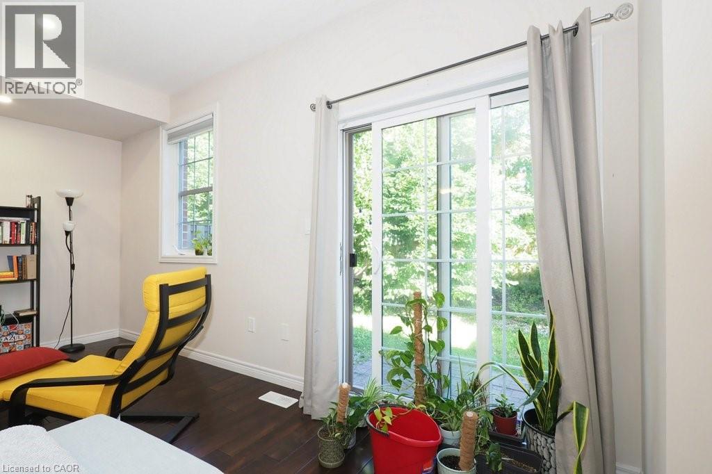 18 Robert Peel Road, Kitchener, Ontario  N2H 0B3 - Photo 11 - 40840913