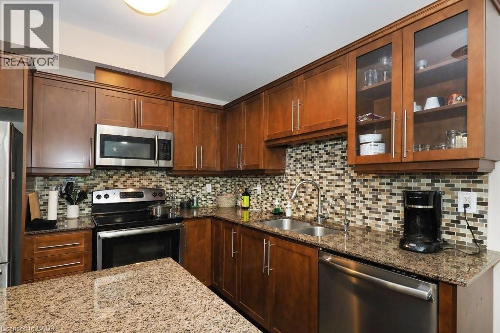 18 Robert Peel Road, Kitchener, Ontario  N2H 0B3 - Photo 14 - 40840913