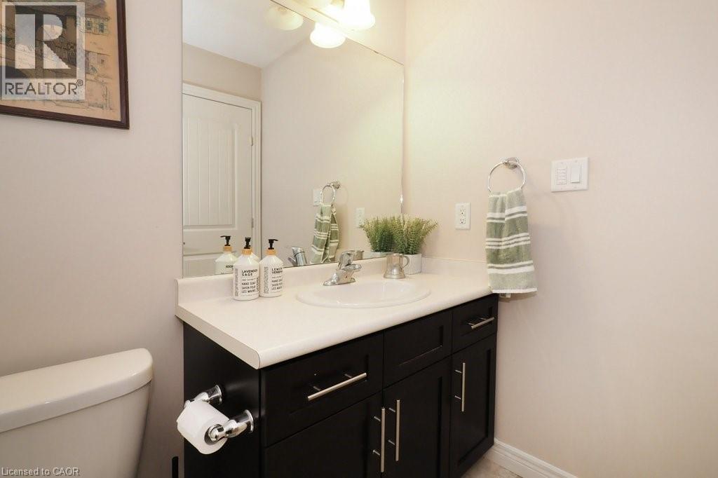 18 Robert Peel Road, Kitchener, Ontario  N2H 0B3 - Photo 29 - 40840913