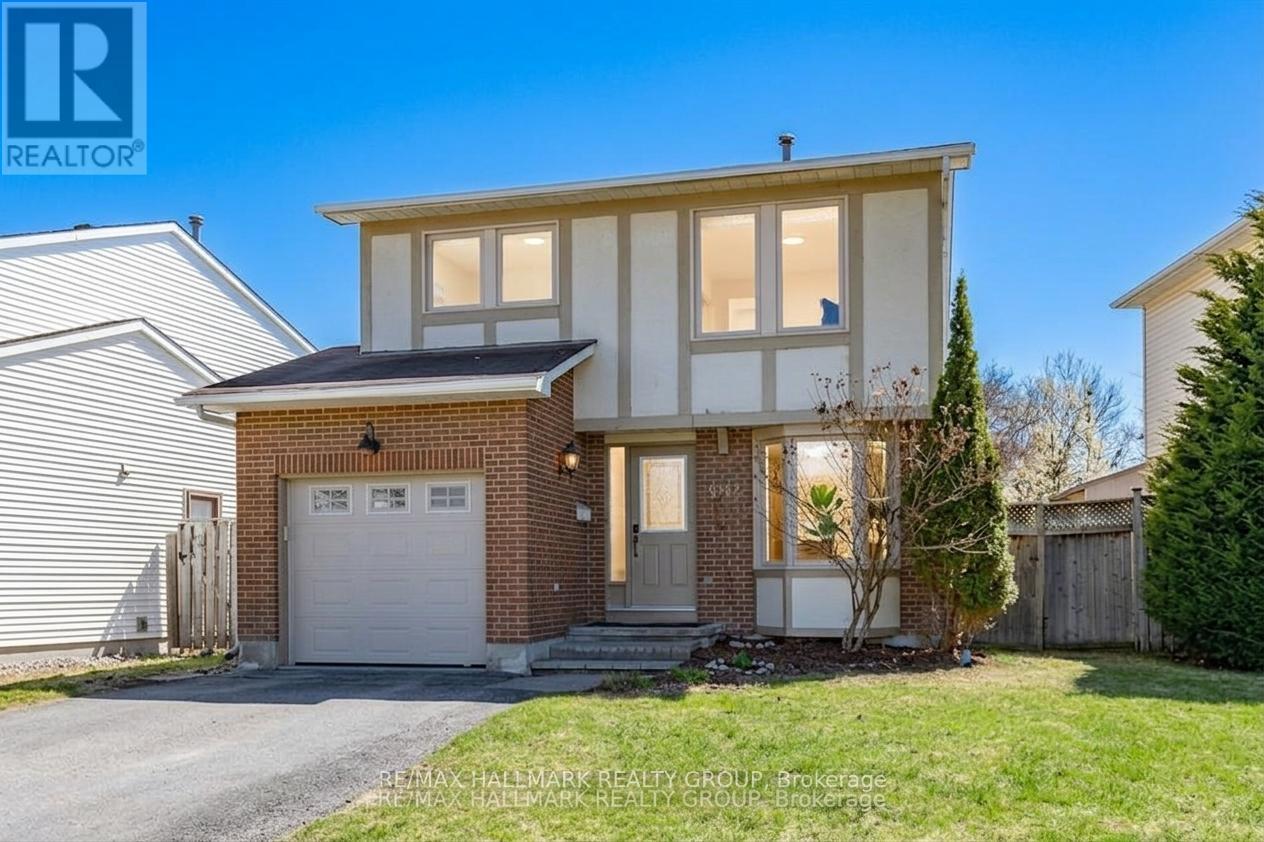 6382 St. Louis Drive, Ottawa, Ontario  K1C 2Y1 - Photo 2 - X13482714