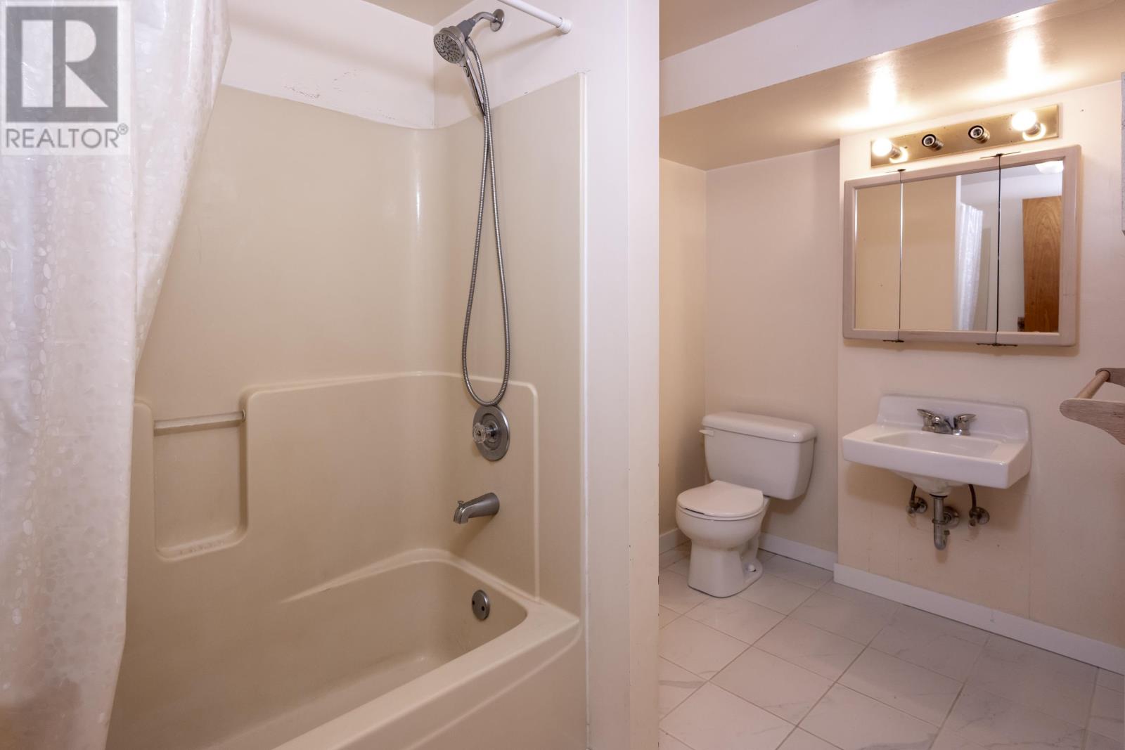 124 Welland St, Thunder Bay, Ontario  P7A 7T6 - Photo 42 - TB2601670