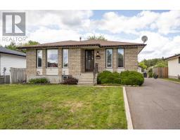 124 Welland ST, Thunder Bay, Ontario