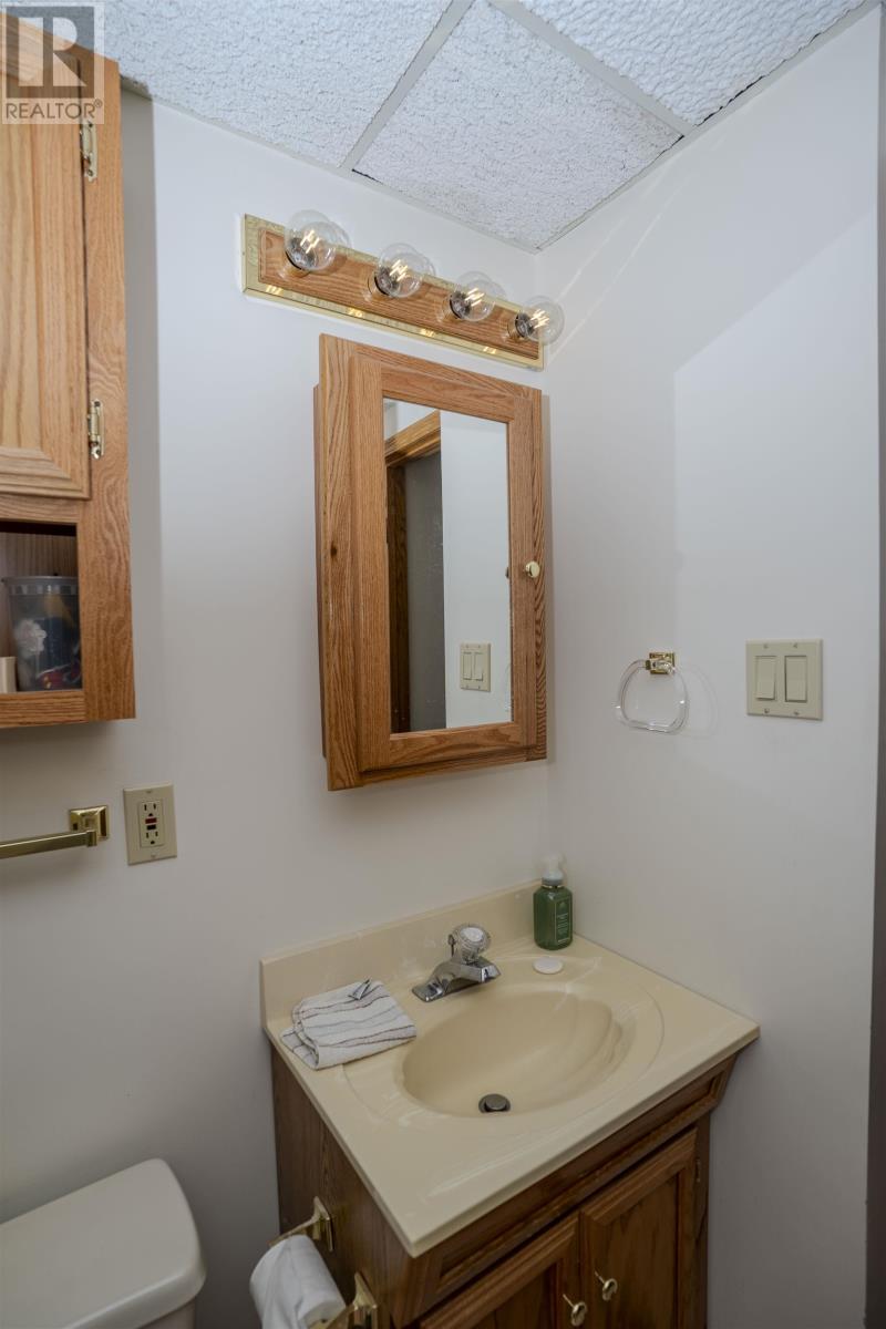 110 Albany St, Thunder Bay, Ontario  P7A 6Z2 - Photo 34 - TB2601665