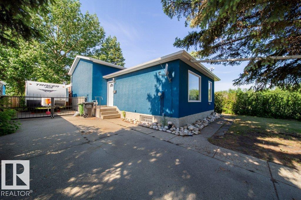 4823 10 AV NW, edmonton, Alberta