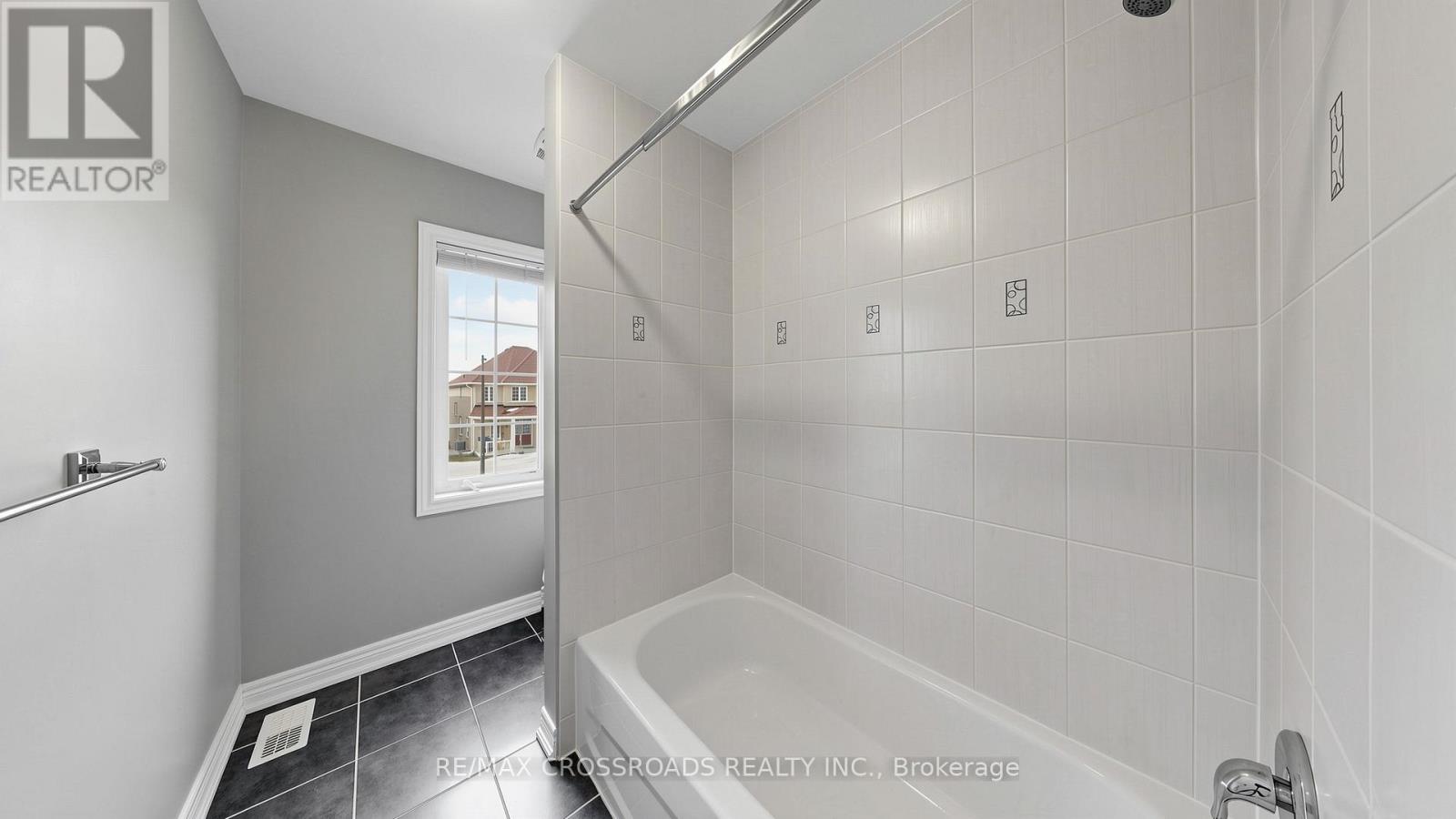 29 Lampkin Street, Georgina, Ontario  L0E 1R0 - Photo 37 - N13482682