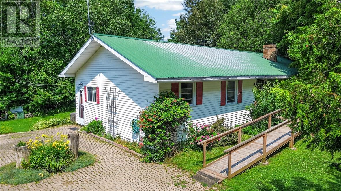 1317 Lakeshore Road, Kagawong, Ontario  P0P 1J0 - Photo 3 - 2128709
