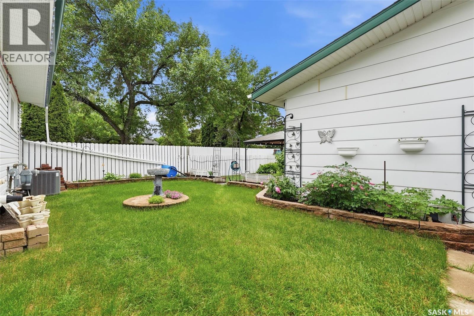 20 Clark Crescent, Saskatoon, Saskatchewan  S7H 3L9 - Photo 29 - SK040273