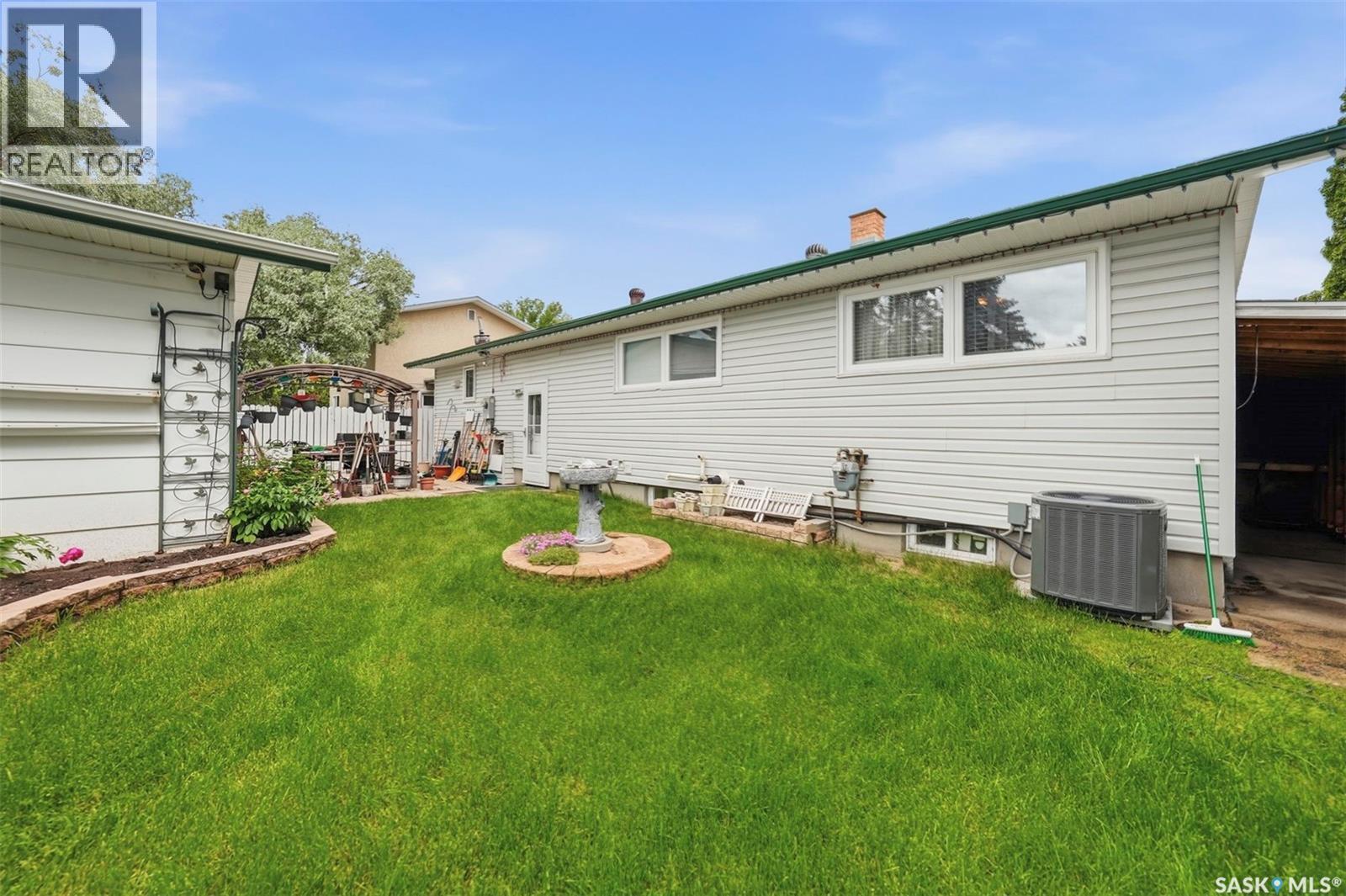 20 Clark Crescent, Saskatoon, Saskatchewan  S7H 3L9 - Photo 33 - SK040273