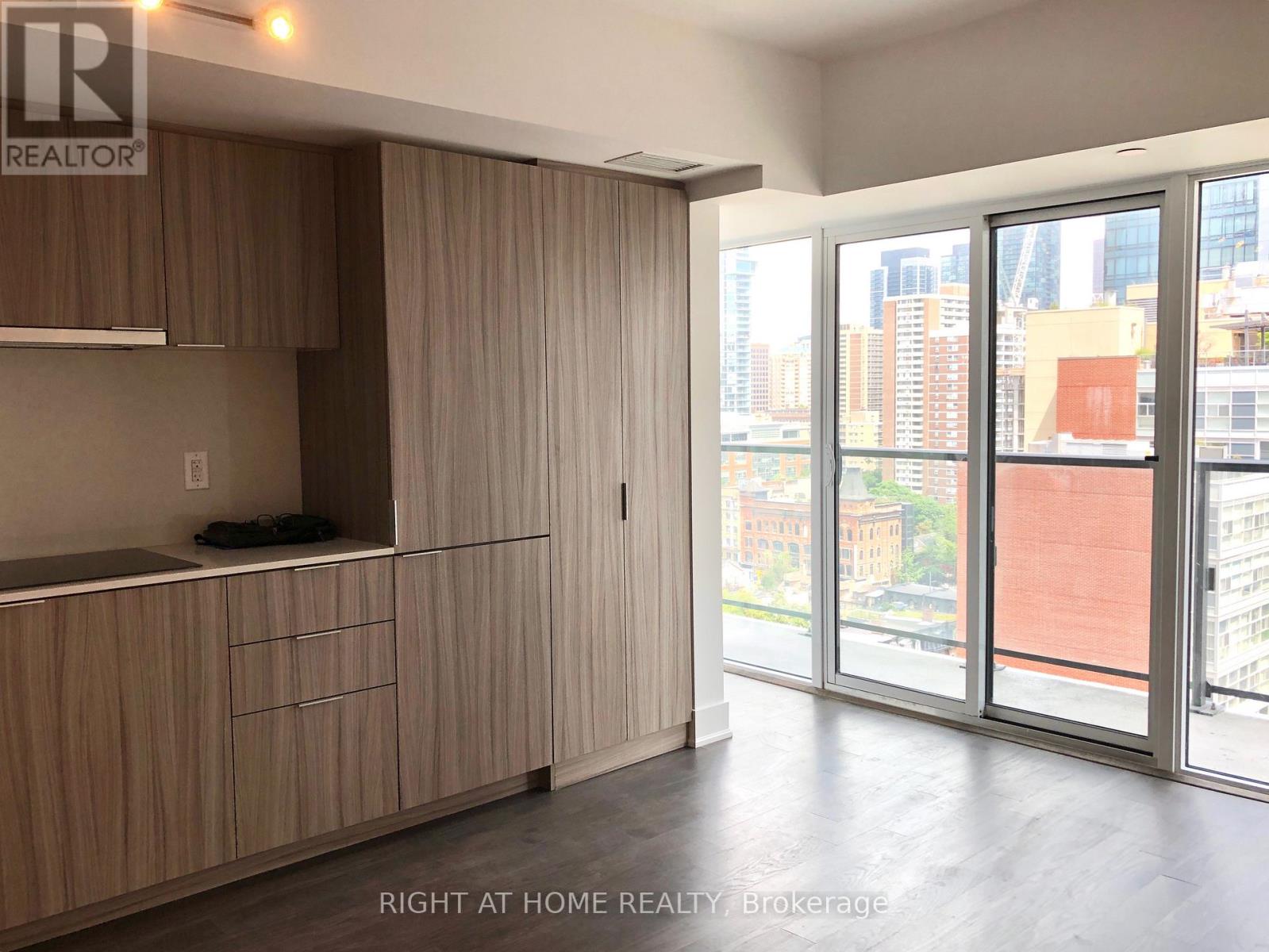 1616 - 955 Bay Street, Toronto, Ontario  M5S 0C6 - Photo 17 - C13481840