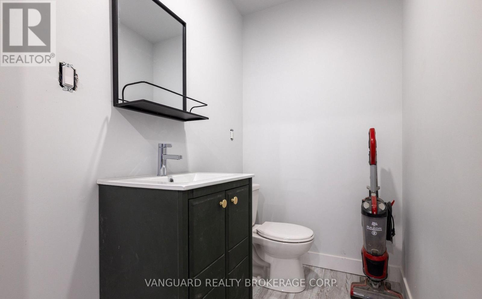1212 Dufferin Street, Toronto, Ontario  M6H 4C1 - Photo 13 - W13427212