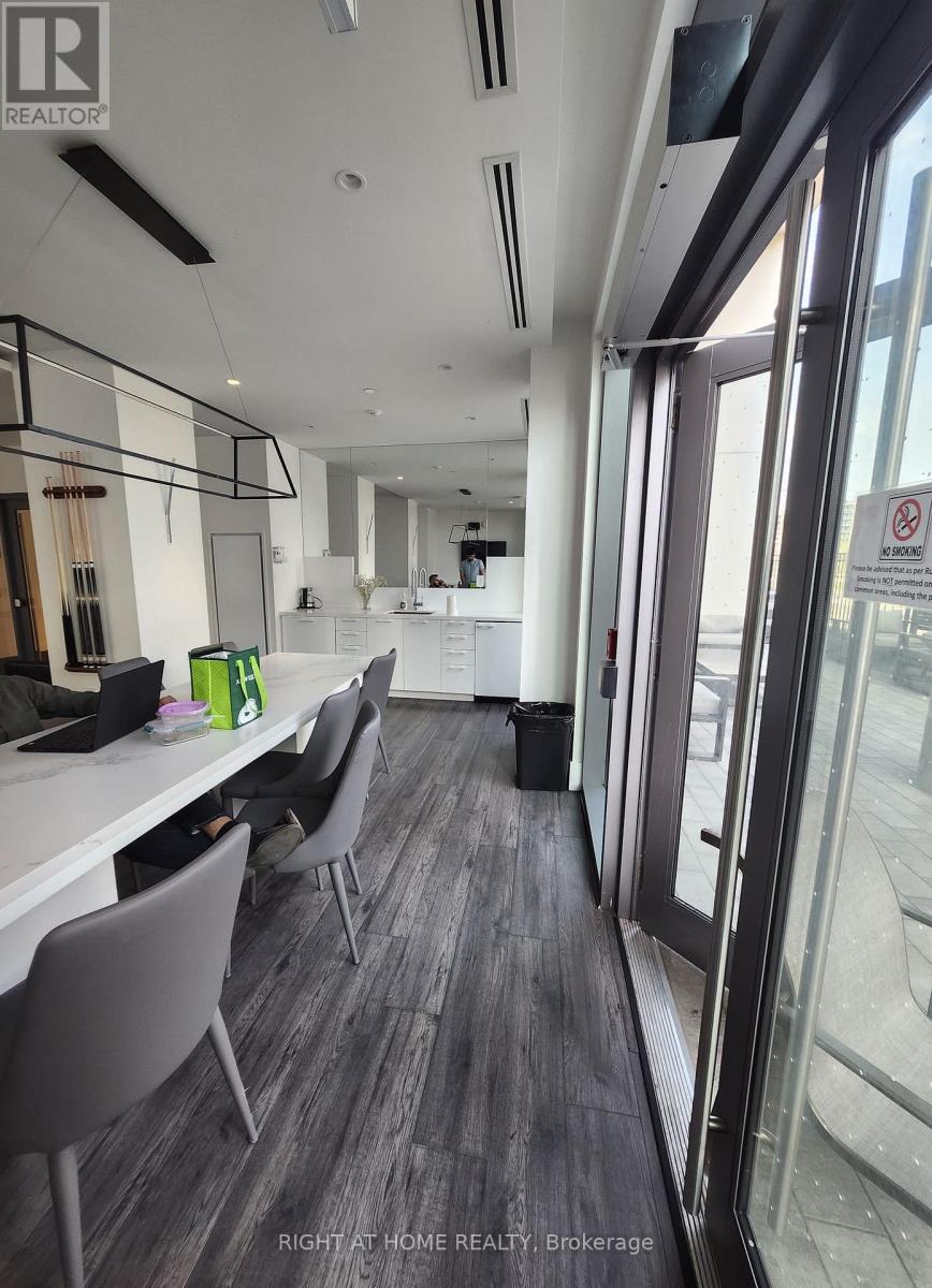 1009 - 10 De Boers Drive, Toronto, Ontario  M3J 0L6 - Photo 21 - W13477370
