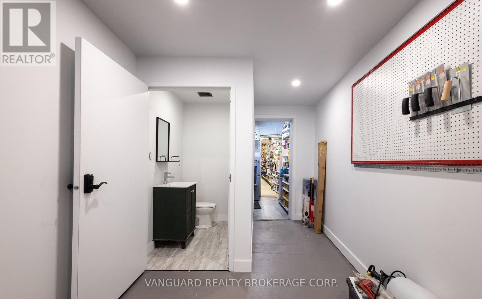 1212 Dufferin Street, Toronto, Ontario  M6H 4C1 - Photo 12 - W13427212