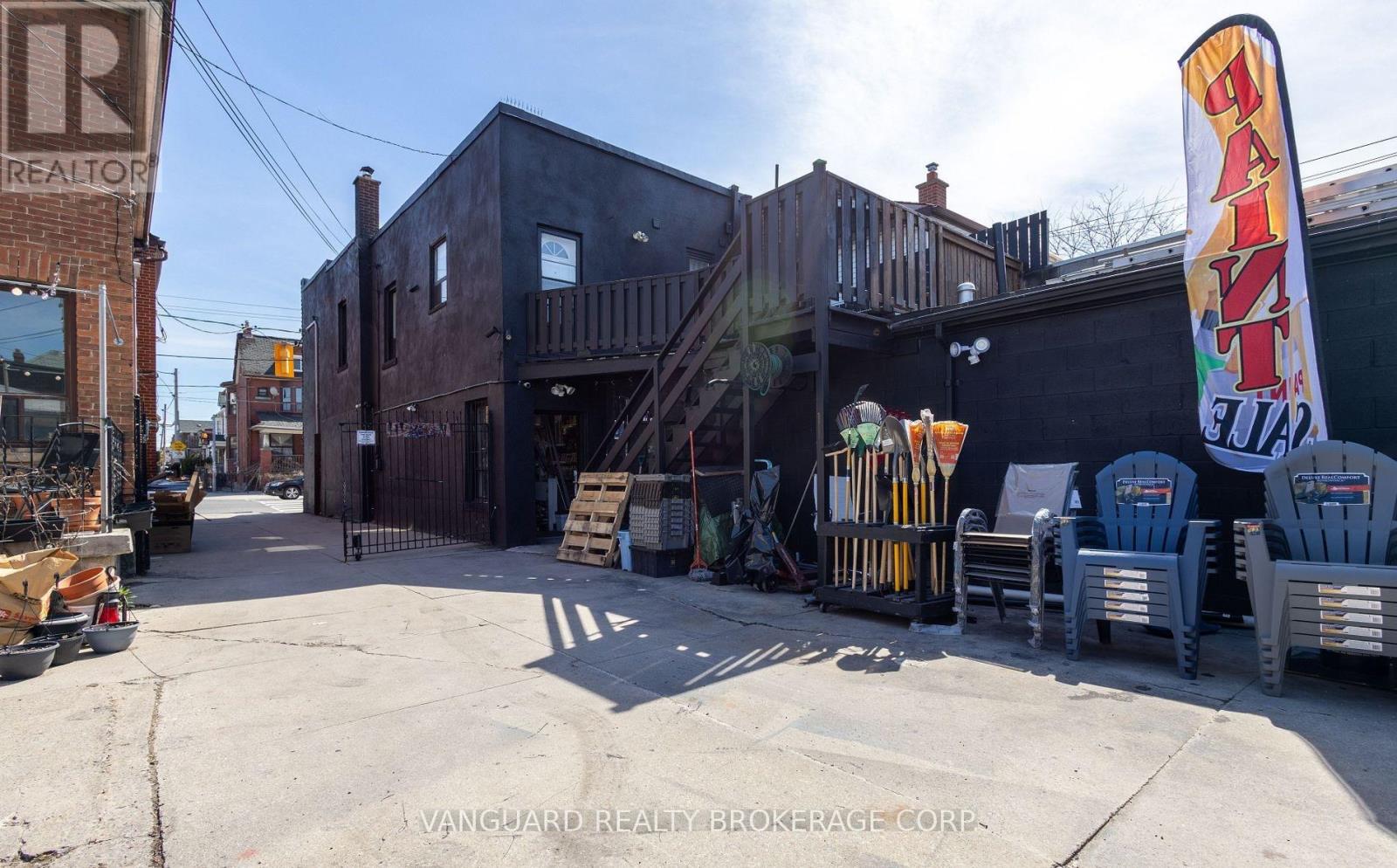 1212 Dufferin Street, Toronto, Ontario  M6H 4C1 - Photo 14 - W13427212