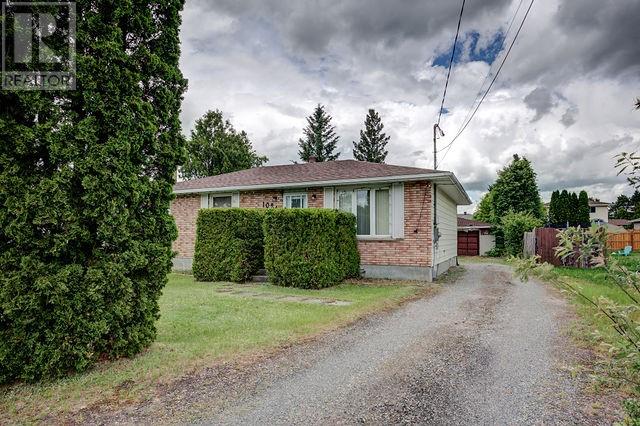 1024 Jeanne D'arc, Hanmer, Ontario  P3P 1S1 - Photo 2 - 2128775