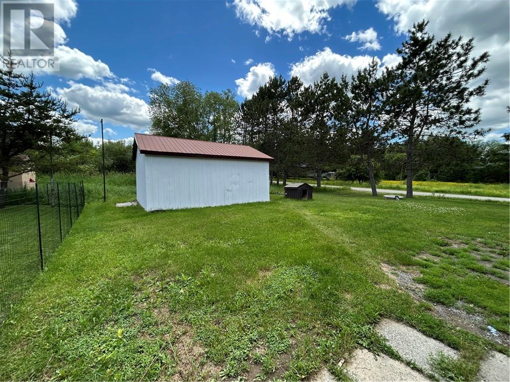 41 King Street E., St. Charles, Ontario  P0M 2W0 - Photo 8 - 2128730