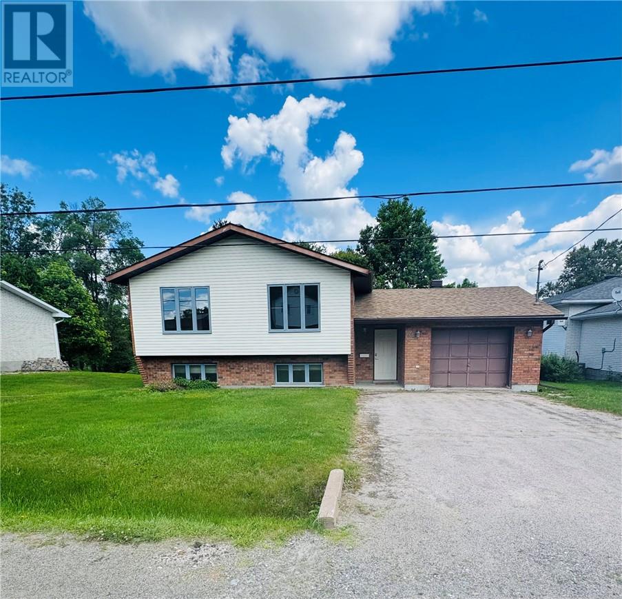 26 Timothy Avenue, Lively, Ontario  P3Y 1B5 - Photo 1 - 2128725