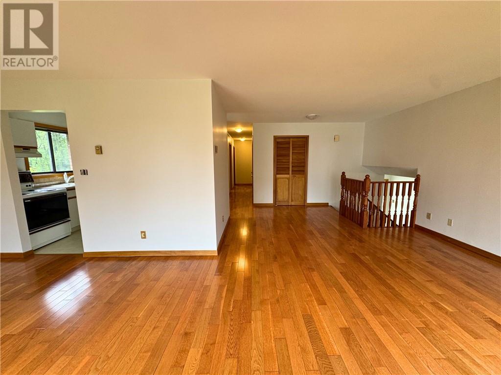 26 Timothy Avenue, Lively, Ontario  P3Y 1B5 - Photo 11 - 2128725