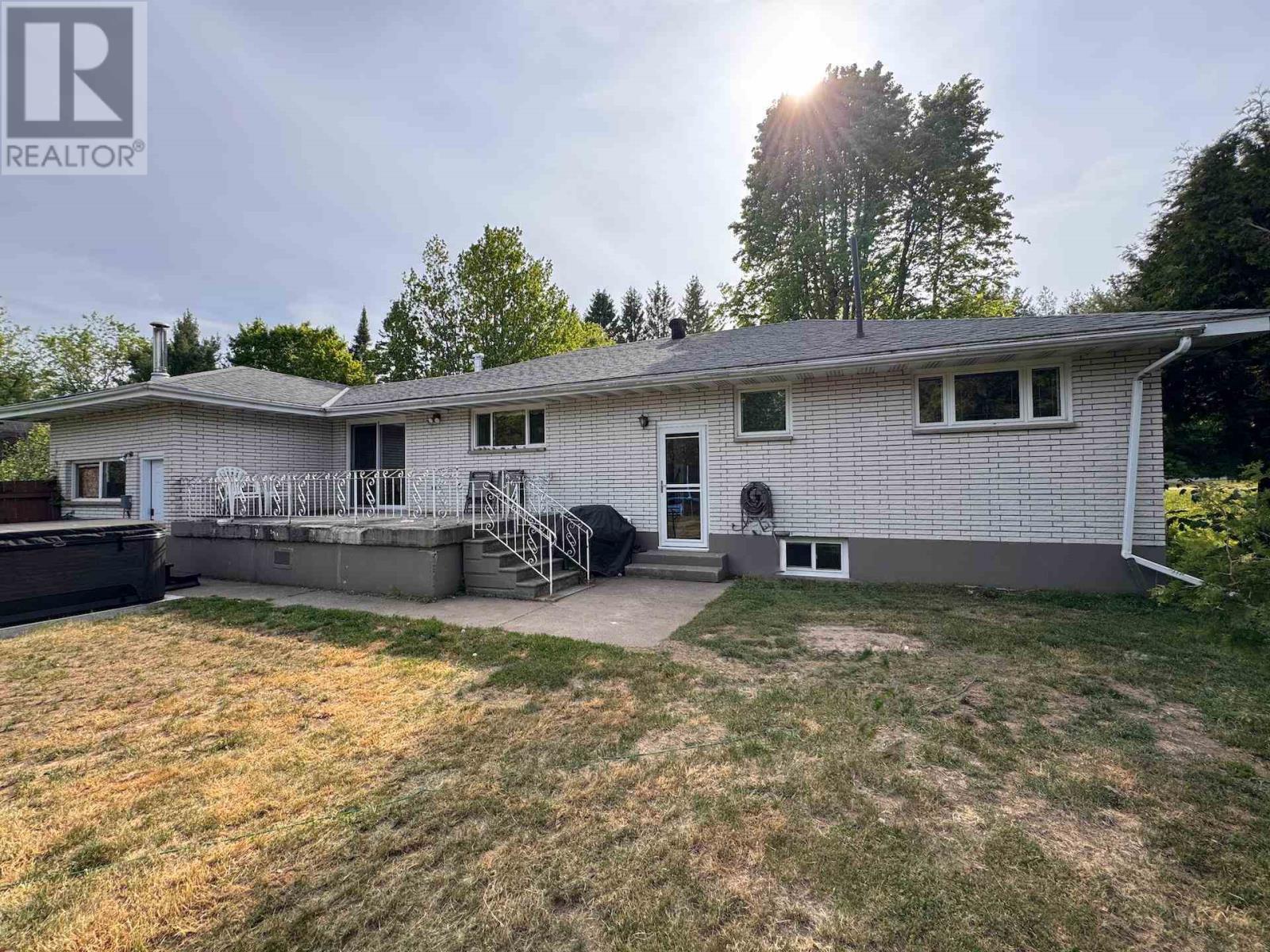 336 Brule Rd, Sault Ste. Marie, Ontario  P6A 0B5 - Photo 6 - SM261369